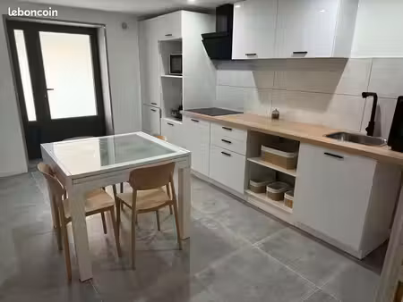 t2 meublé 52m2 terrasse 17m2 proche de la centrale edf de saint-alban