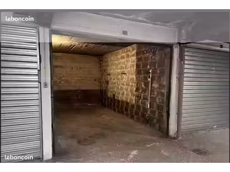 garage - 16m2 - 34 rue des champs élysées