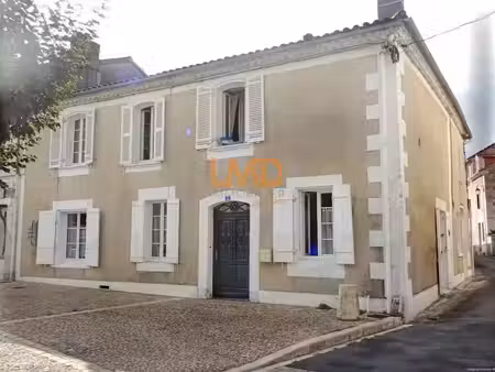 vente maison 8 pièces 170 m² à neuvic (24190)  199 500 €
