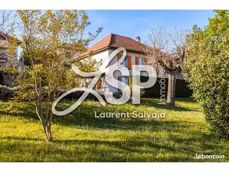 maison 5 pièces 177 m²