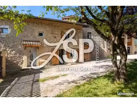 ferme 4 pièces 268 m²