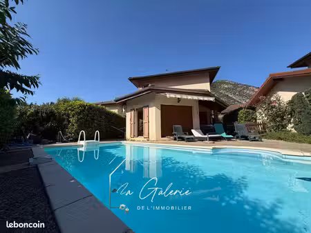 maison 5 pièces 109 m²