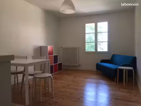 vif  plaine de reymure  petit appartement meublé