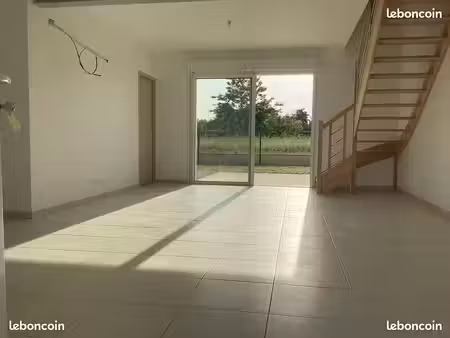 appartement t4 de 92 m2 en duplex