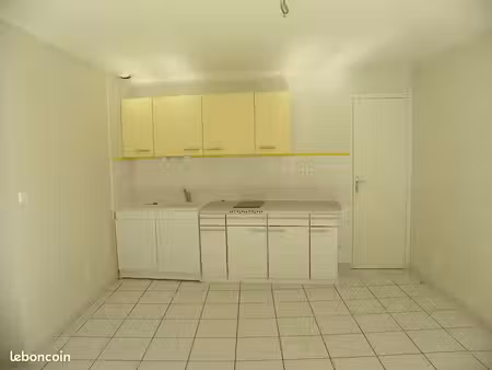 location appartement 35m² yssingeaux avec garage