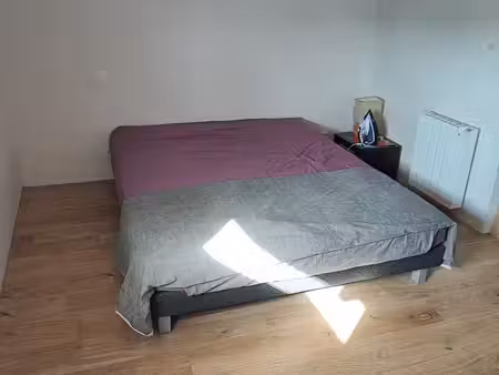 chambre meublée