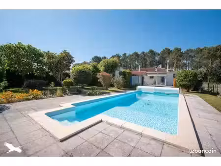 propriété 4 pièces 110 m²