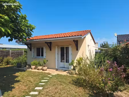 studio indépendant