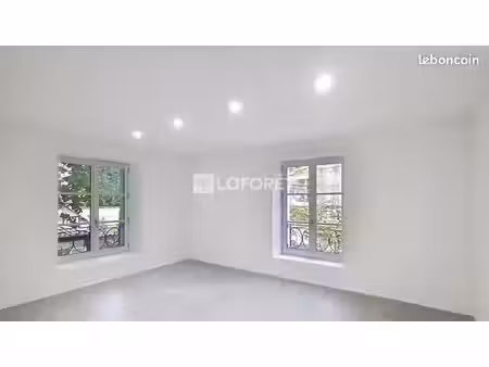 bureaux 80 m²