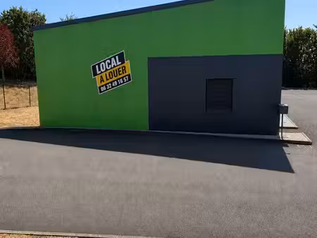 local à louer la séguinière