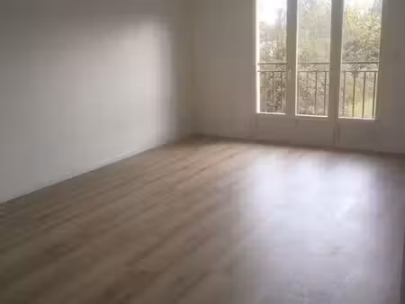 à louer appartement type 3