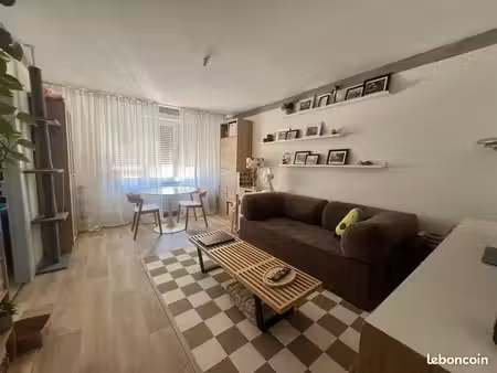 appartement 4 pièces 102 m²