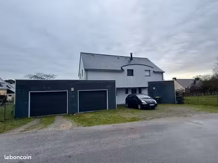 location maison ossature bois 160 m² contemporaine bardage bois