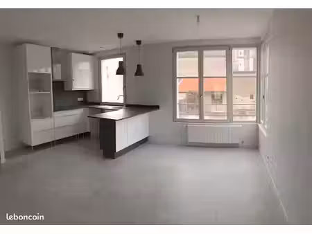 duplex 5 pièces 77 m²