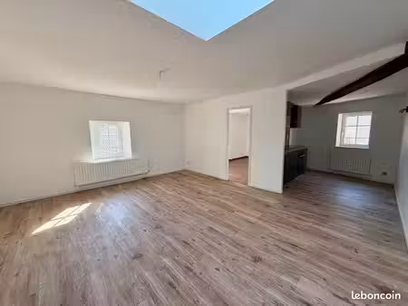 appartement 3 pièces 54 m²