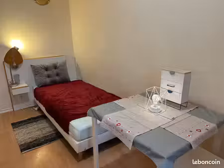 studio meuble entierement equipee