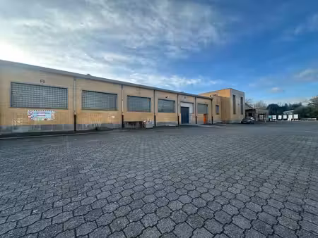 entrepôt de 400m²