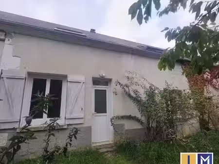 location maison 3 pièces 57 m² à levet (18340)  460 €