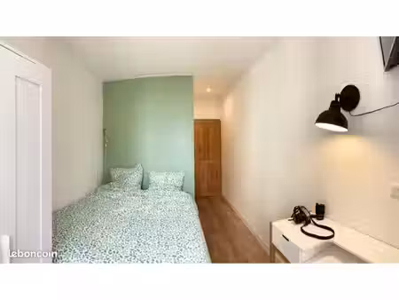 chambre centre-ville tout compris salle d’eau privative