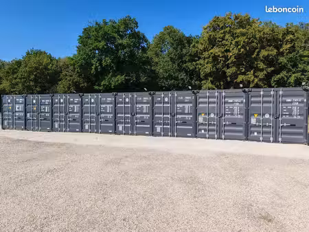 box de stockage 7 m² et 14 m² – sécurisé & accessible 24/24