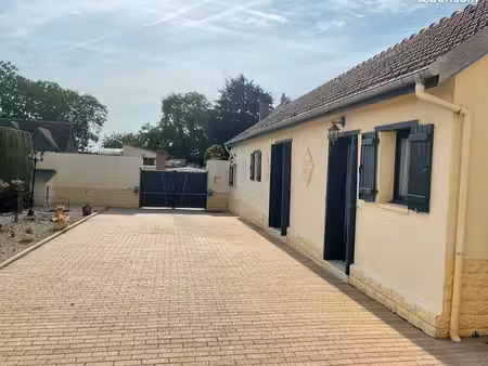 spacieux appartement t2 ( 82 m2) à louer à essuiles
