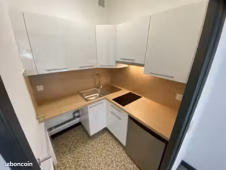 studio refait à neuf