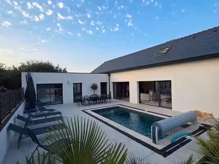 guidel – superbe maison contemporaine de plain-pied avec piscine