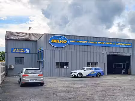 garage automobile  garage 370 m² moreac