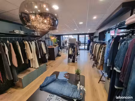 prêt à porter féminin moyen haut de gamme 56500 locminé