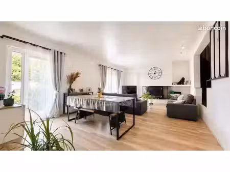maison 8 pièces 180 m²