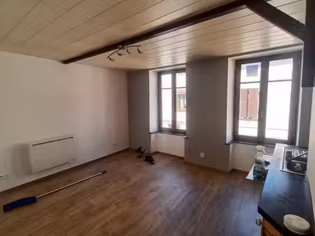 appartement f1 32+10 courpière