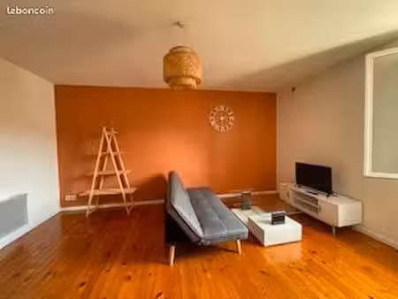 a louer appartement t2 meublé centre ville de lourdes