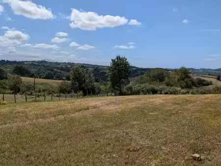 terrain 1 084 m² briscous