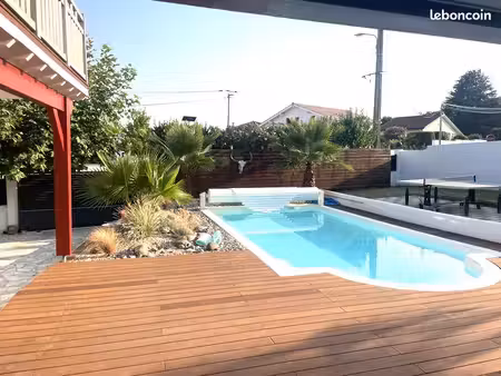villa (avec 3 logements) vendue meublée