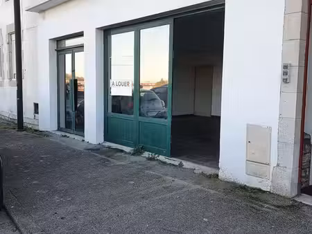 local commercial bayonne resplandy 53m2