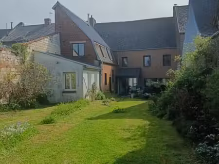 maison 12 pièces 256 m²