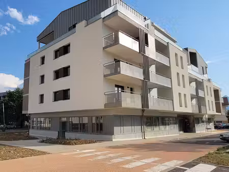 a louer garage neuf fermé - 20 m² - saint-alban-leysse