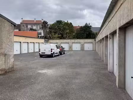 location box / garage sécurisé