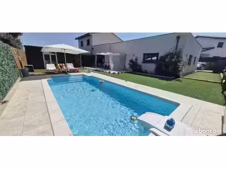villa 4 pièces 138 m²