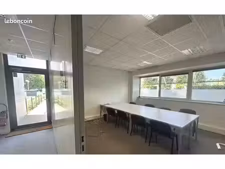 bureaux 95 m²