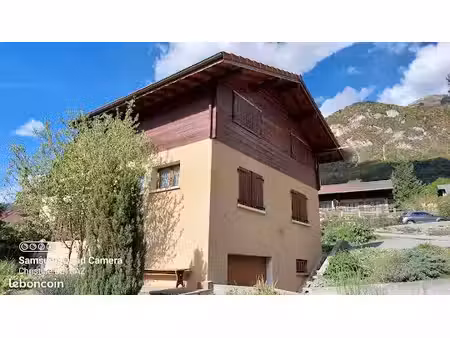 ayse - beau chalet 102m2 utile -terrain- terrasse couverte - cadre calme