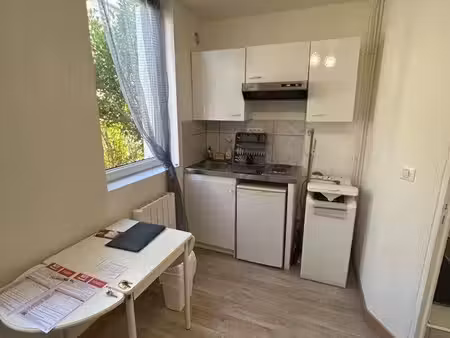 studio meublé