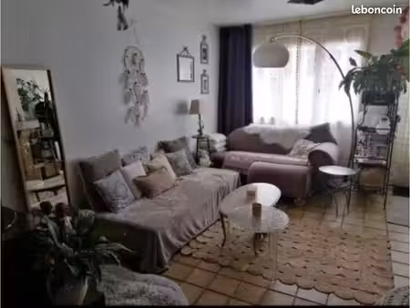 maison de ville à louer – à 5 minutes à pied du métro hôtel de ville