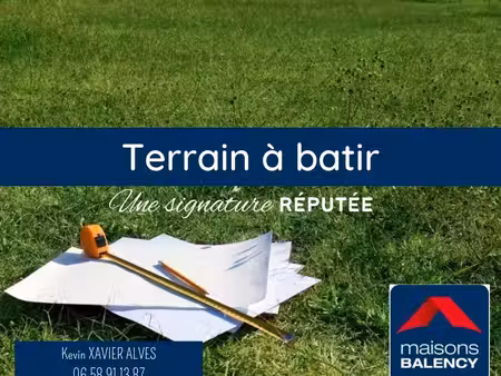 terrain 790 m² ry