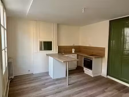 appartement t2 sille-le-guillaume