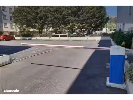 parking sécurisé