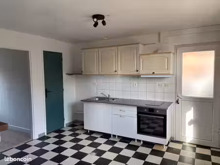 maison 60 m² + studio indépendant 16 m² – cour  dépendances et cave – bray-sur-somme