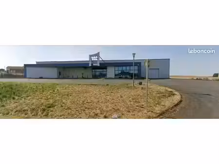 commerce 1 157 m²