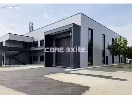 local d'activite 435 m² saint-alban-leysse