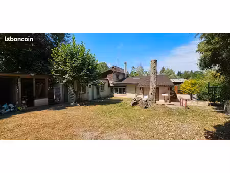 bergerie avec étangs